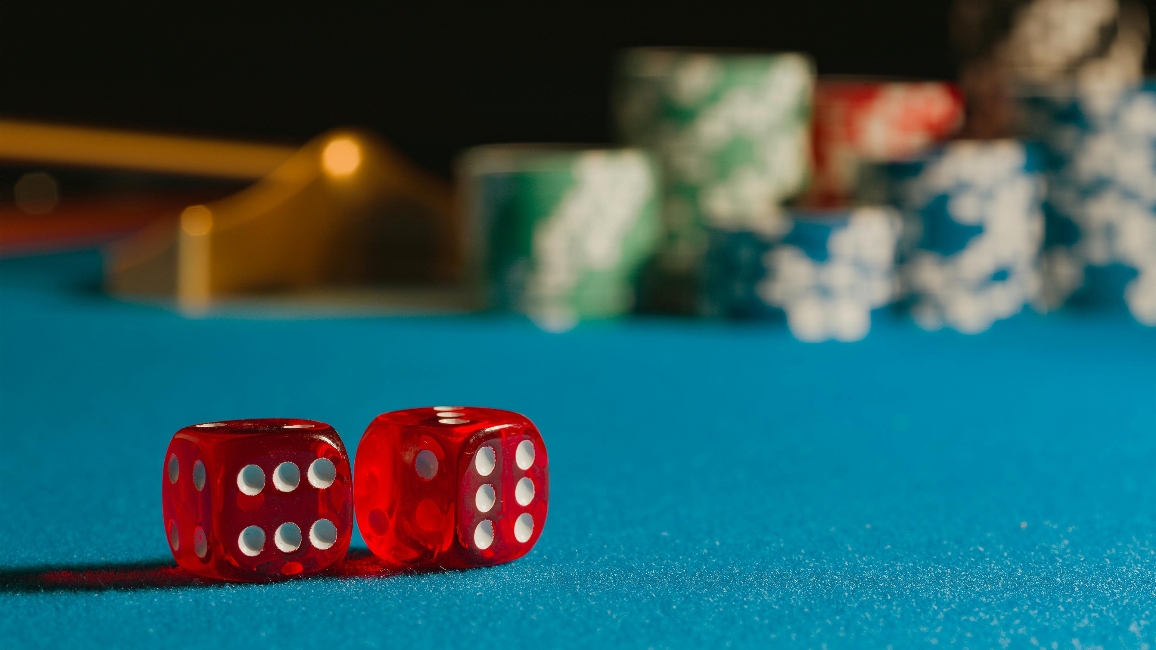 Nikmati kasino langsung dengan dealer profesional 24 jam